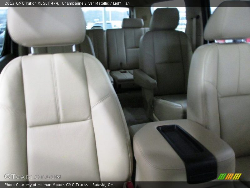 Champagne Silver Metallic / Light Tan 2013 GMC Yukon XL SLT 4x4