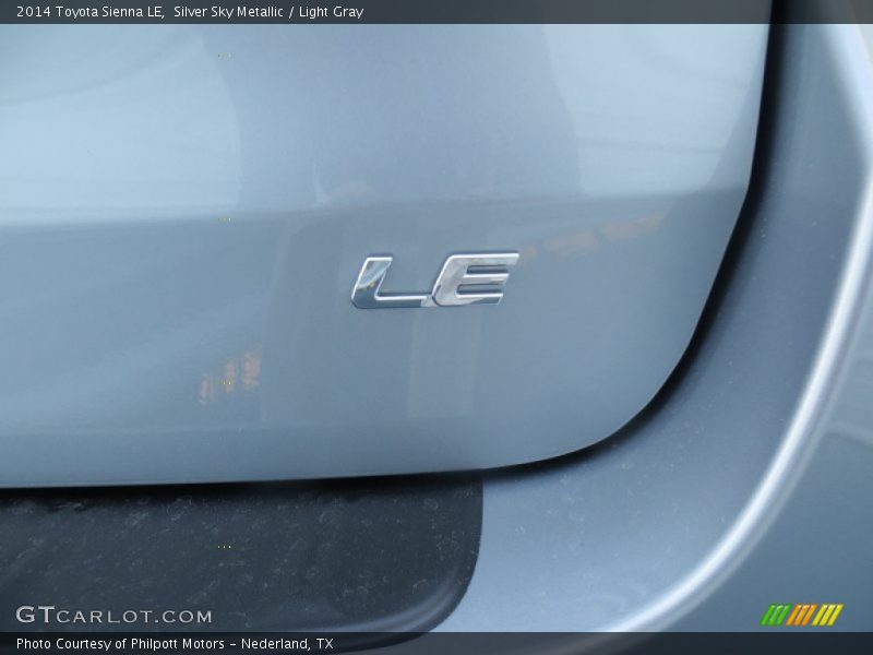 Silver Sky Metallic / Light Gray 2014 Toyota Sienna LE