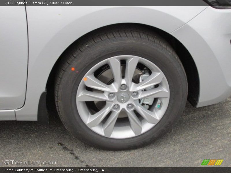 Silver / Black 2013 Hyundai Elantra GT