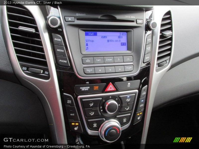 Silver / Black 2013 Hyundai Elantra GT