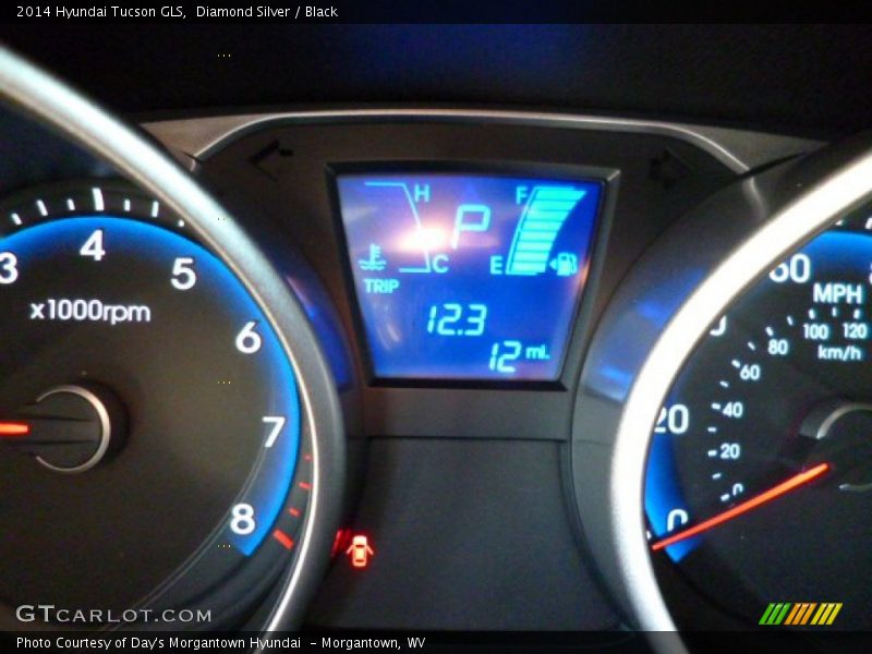 Diamond Silver / Black 2014 Hyundai Tucson GLS