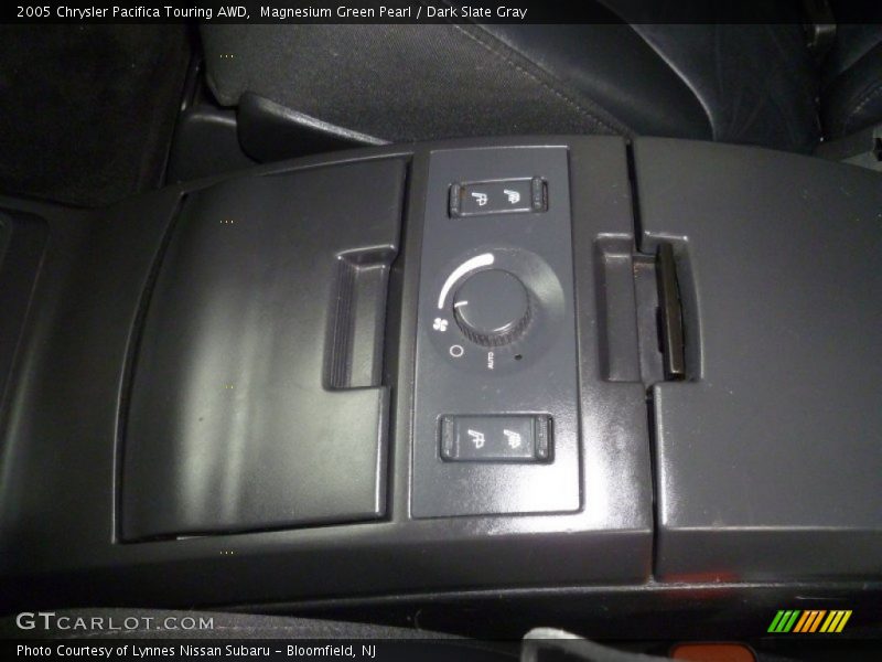 Magnesium Green Pearl / Dark Slate Gray 2005 Chrysler Pacifica Touring AWD