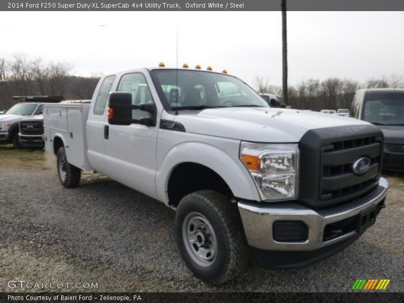 Front 3/4 View of 2014 F250 Super Duty XL SuperCab 4x4 Utility Truck