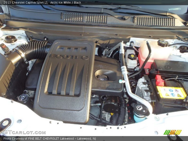 Arctic Ice White / Black 2013 Chevrolet Captiva Sport LS
