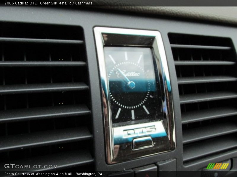 Green Silk Metallic / Cashmere 2006 Cadillac DTS