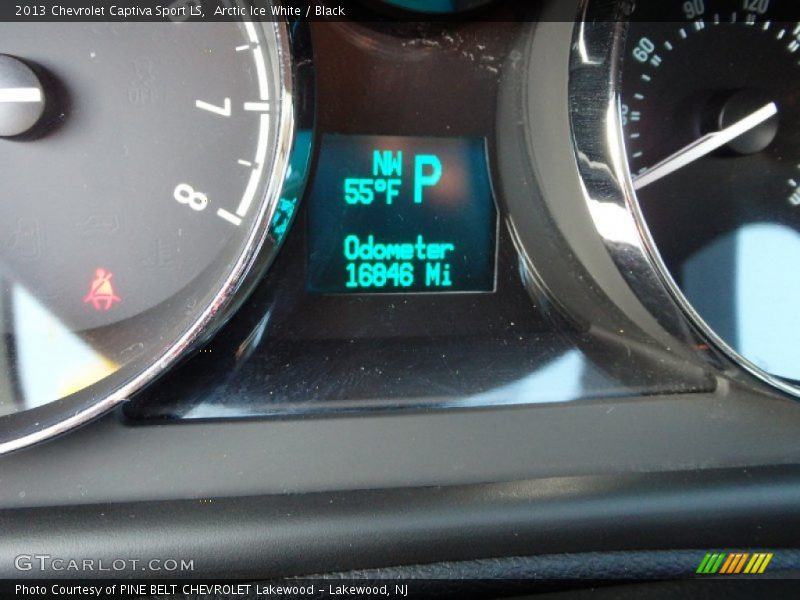 Arctic Ice White / Black 2013 Chevrolet Captiva Sport LS