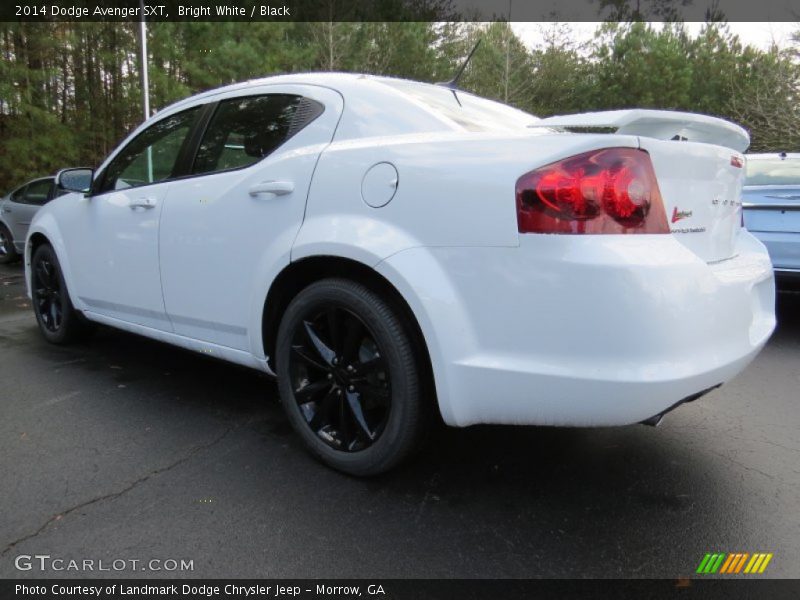 Bright White / Black 2014 Dodge Avenger SXT
