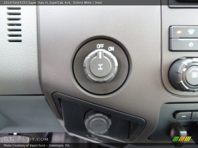 Oxford White / Steel 2014 Ford F250 Super Duty XL SuperCab 4x4