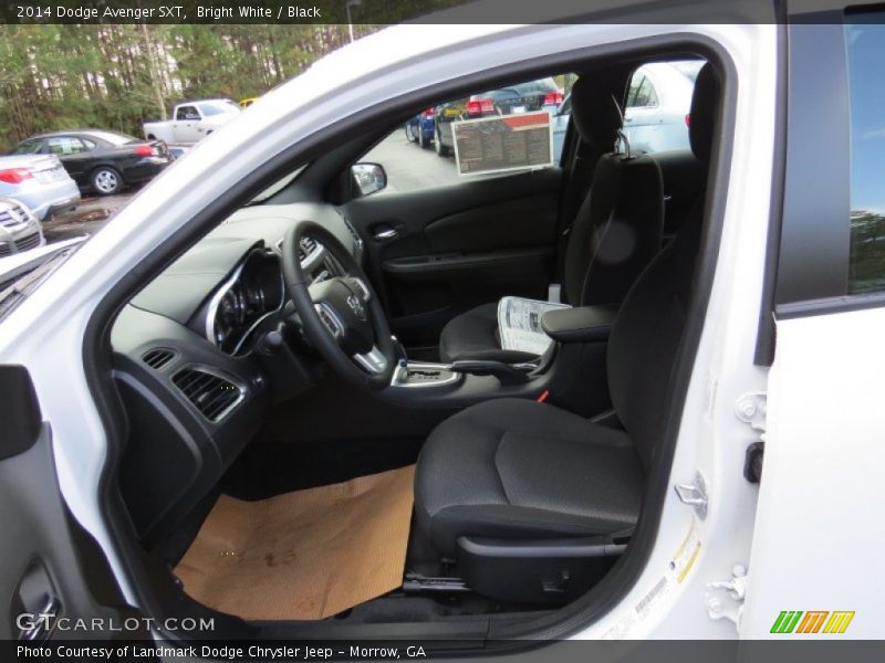 Bright White / Black 2014 Dodge Avenger SXT