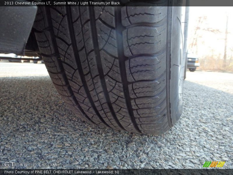 Summit White / Light Titanium/Jet Black 2013 Chevrolet Equinox LT