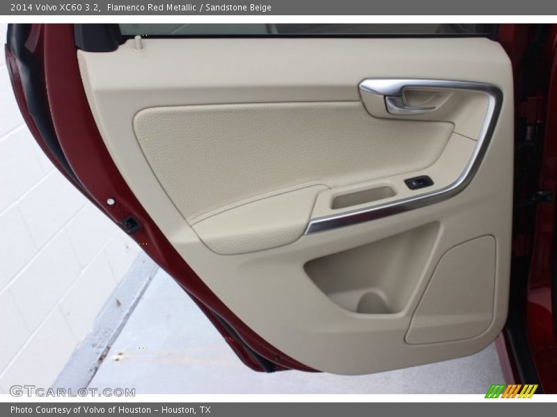 Flamenco Red Metallic / Sandstone Beige 2014 Volvo XC60 3.2