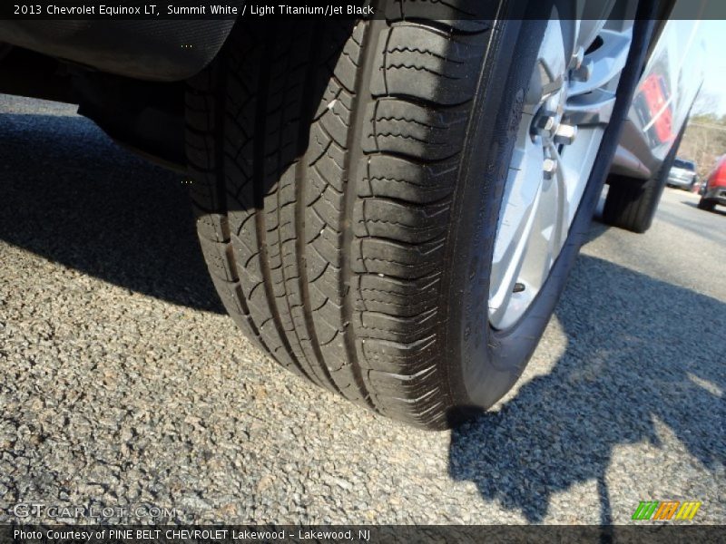 Summit White / Light Titanium/Jet Black 2013 Chevrolet Equinox LT
