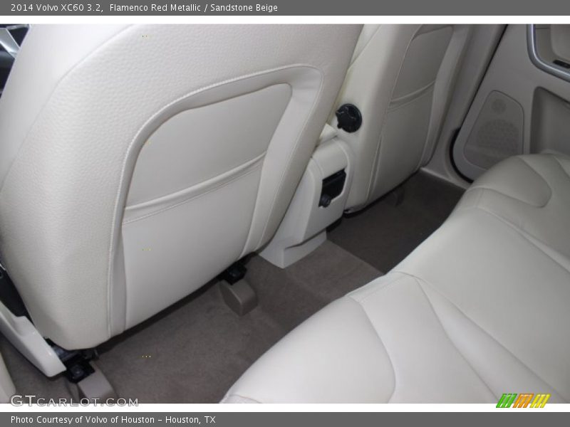 Flamenco Red Metallic / Sandstone Beige 2014 Volvo XC60 3.2