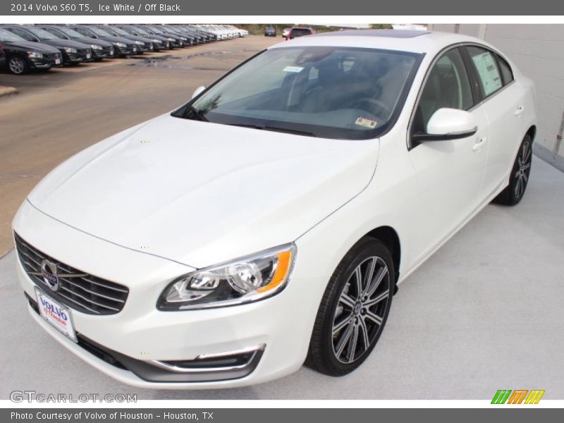 Ice White / Off Black 2014 Volvo S60 T5