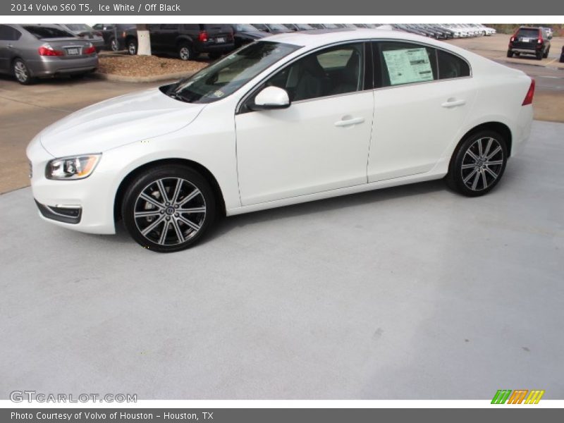 Ice White / Off Black 2014 Volvo S60 T5