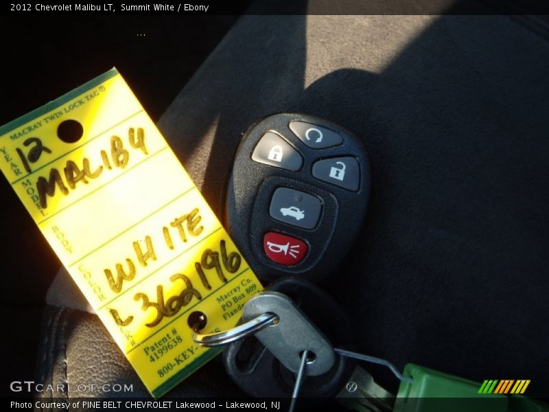 Summit White / Ebony 2012 Chevrolet Malibu LT