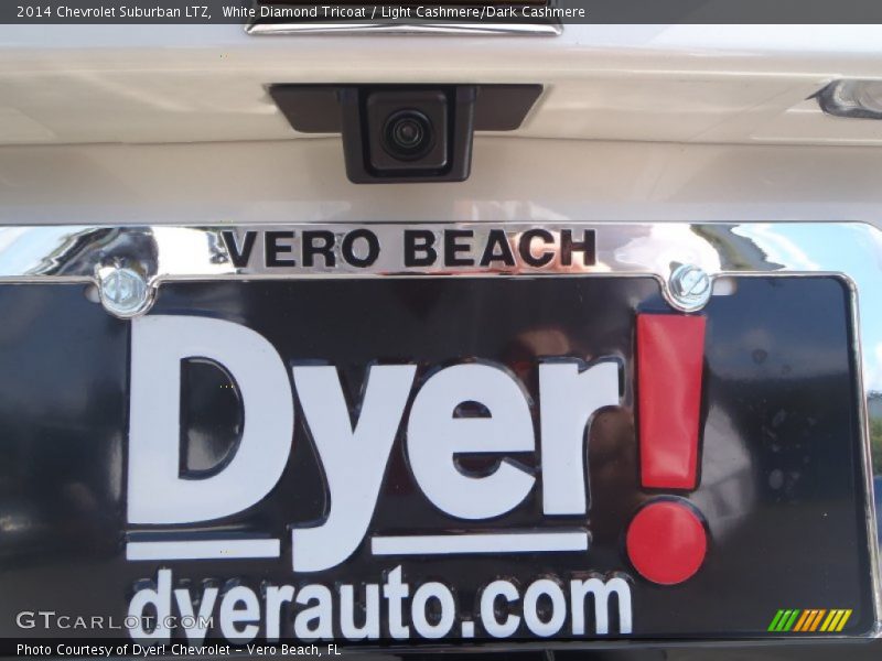 White Diamond Tricoat / Light Cashmere/Dark Cashmere 2014 Chevrolet Suburban LTZ
