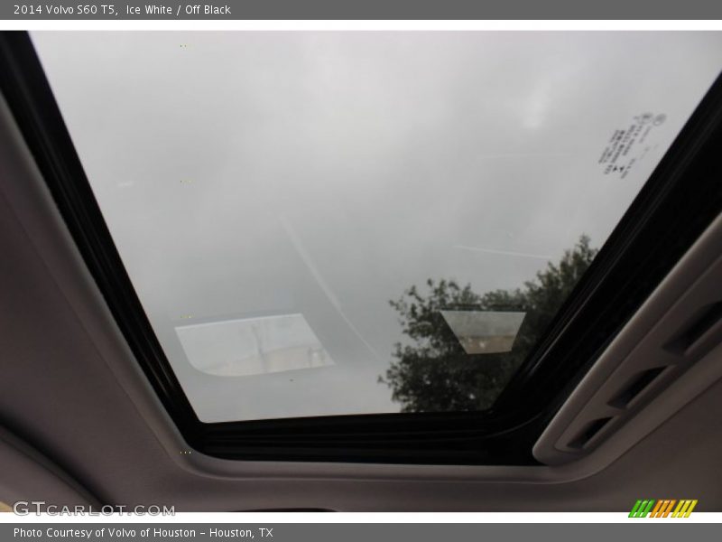 Ice White / Off Black 2014 Volvo S60 T5