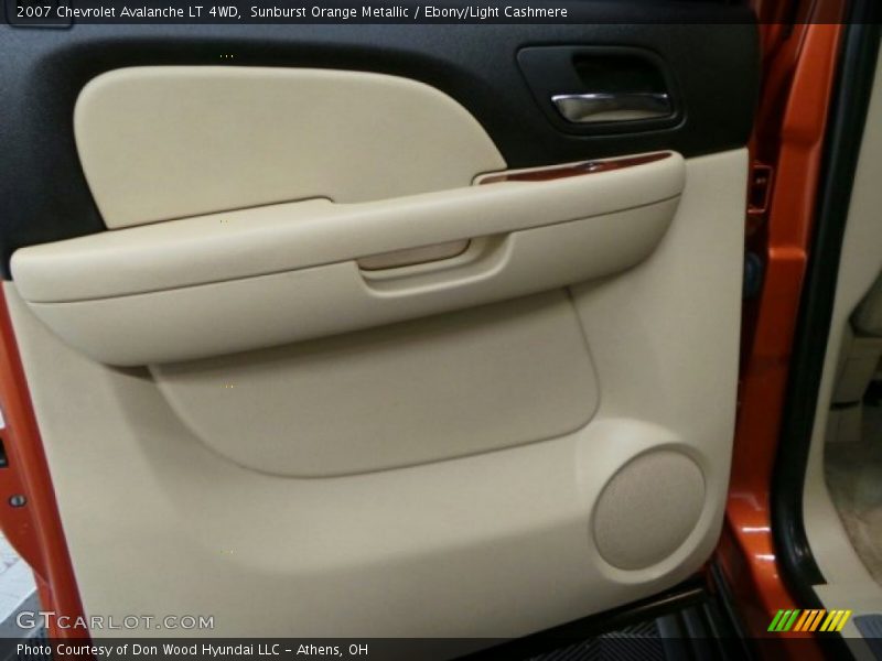 Sunburst Orange Metallic / Ebony/Light Cashmere 2007 Chevrolet Avalanche LT 4WD
