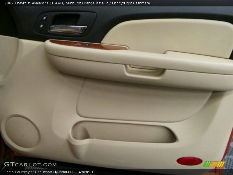 Sunburst Orange Metallic / Ebony/Light Cashmere 2007 Chevrolet Avalanche LT 4WD