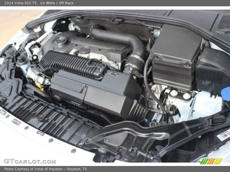 Ice White / Off Black 2014 Volvo S60 T5