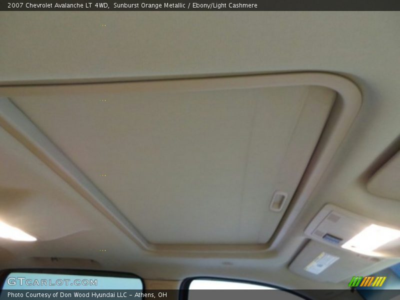 Sunburst Orange Metallic / Ebony/Light Cashmere 2007 Chevrolet Avalanche LT 4WD