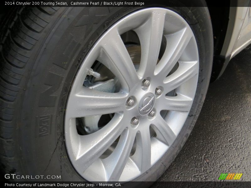 Cashmere Pearl / Black/Light Frost Beige 2014 Chrysler 200 Touring Sedan