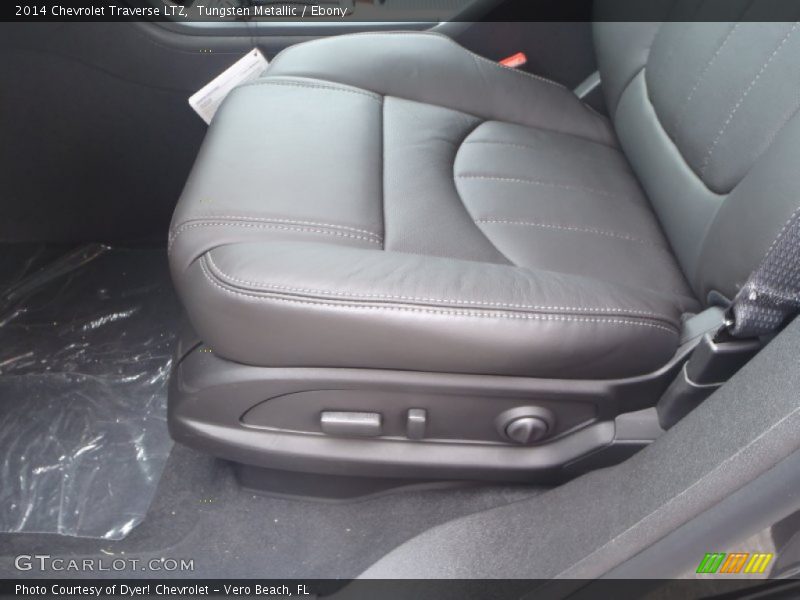 Tungsten Metallic / Ebony 2014 Chevrolet Traverse LTZ