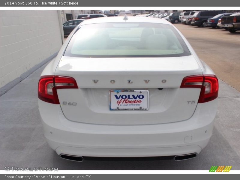 Ice White / Soft Beige 2014 Volvo S60 T5