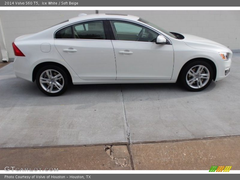 Ice White / Soft Beige 2014 Volvo S60 T5