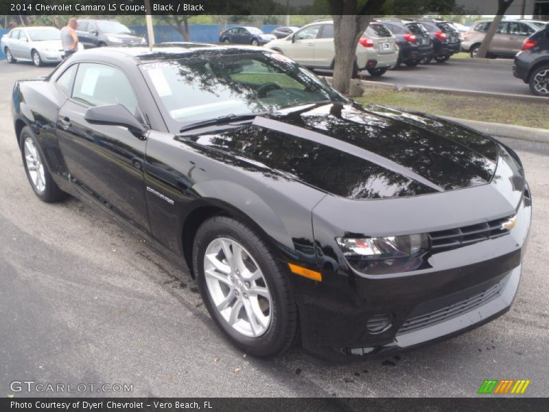 Front 3/4 View of 2014 Camaro LS Coupe