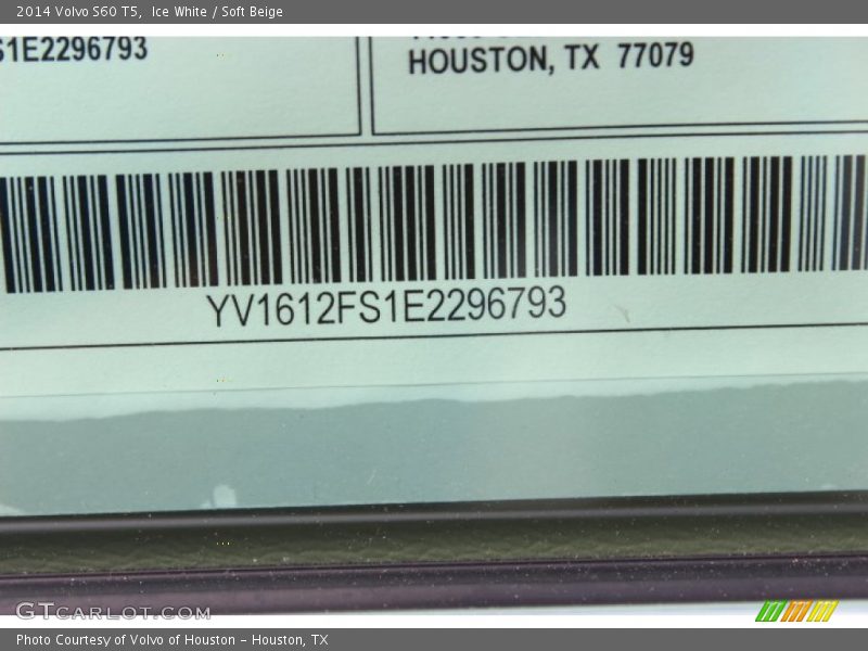 Ice White / Soft Beige 2014 Volvo S60 T5