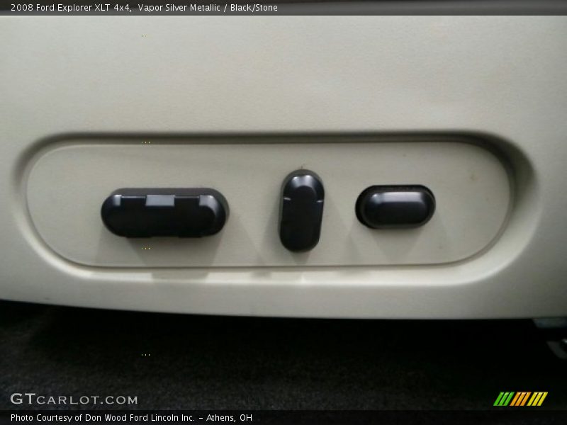 Vapor Silver Metallic / Black/Stone 2008 Ford Explorer XLT 4x4