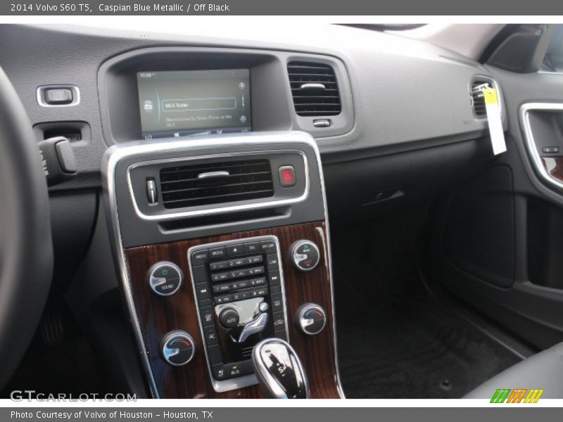 Caspian Blue Metallic / Off Black 2014 Volvo S60 T5