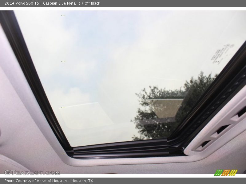 Caspian Blue Metallic / Off Black 2014 Volvo S60 T5