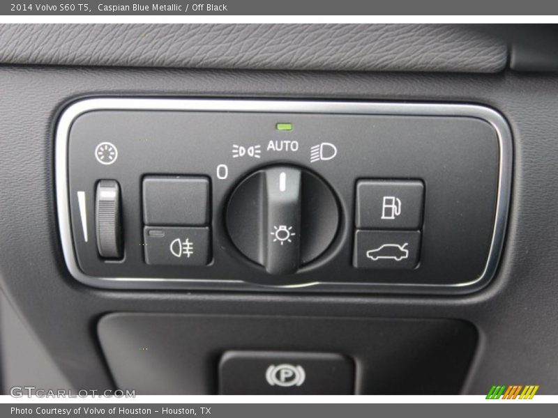 Caspian Blue Metallic / Off Black 2014 Volvo S60 T5