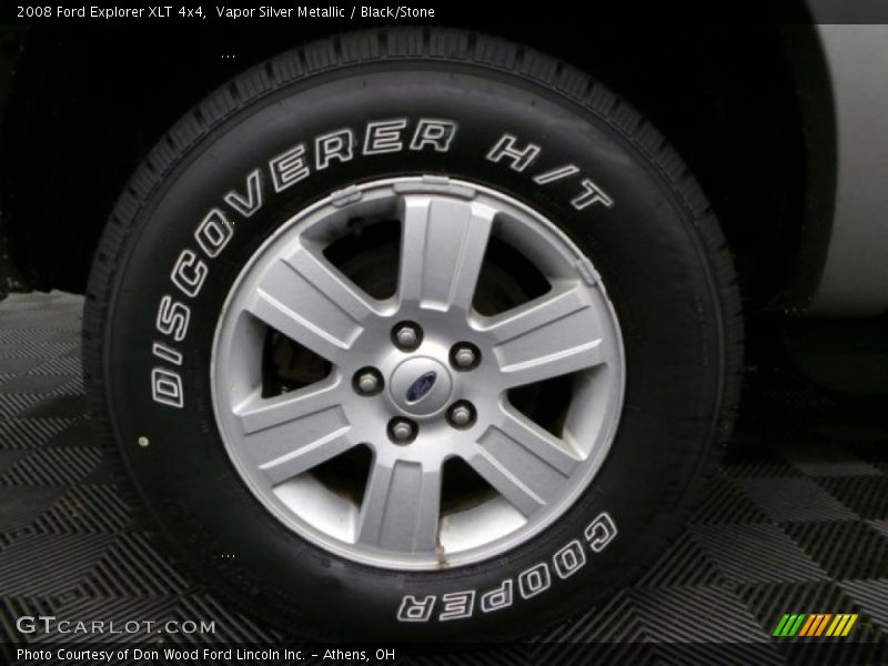 Vapor Silver Metallic / Black/Stone 2008 Ford Explorer XLT 4x4