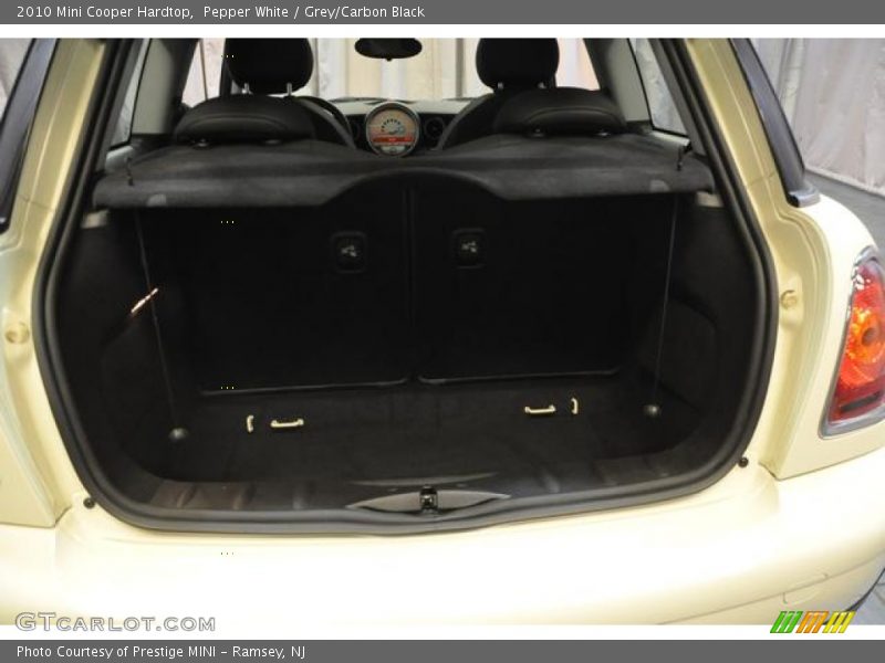 Pepper White / Grey/Carbon Black 2010 Mini Cooper Hardtop