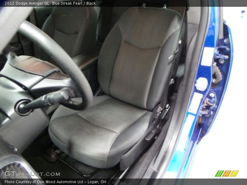 Blue Streak Pearl / Black 2012 Dodge Avenger SE
