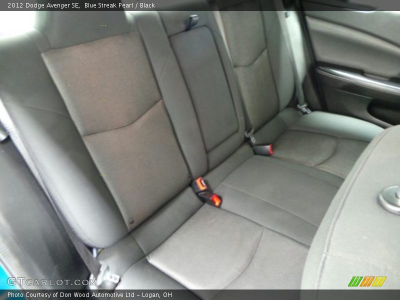 Blue Streak Pearl / Black 2012 Dodge Avenger SE