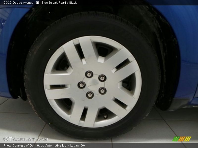 Blue Streak Pearl / Black 2012 Dodge Avenger SE