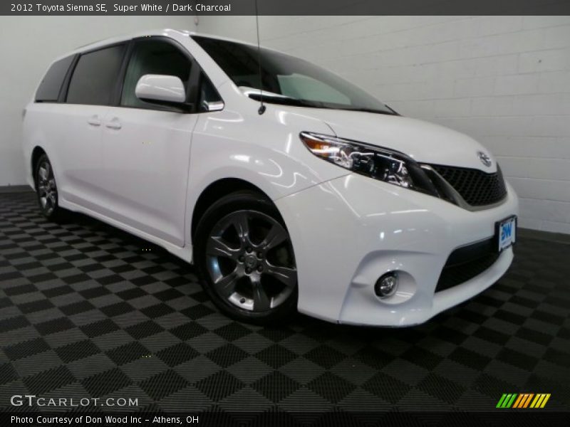 Super White / Dark Charcoal 2012 Toyota Sienna SE