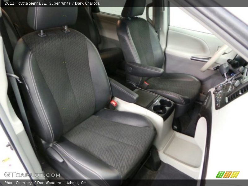Super White / Dark Charcoal 2012 Toyota Sienna SE