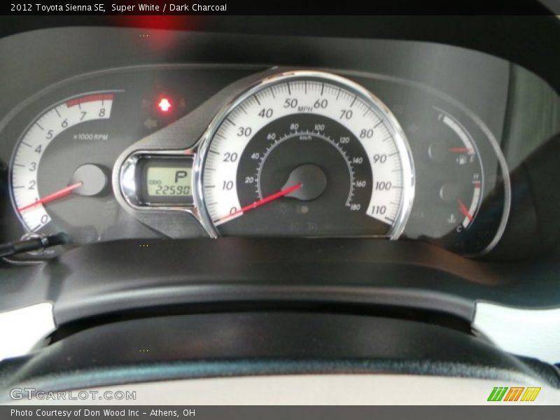Super White / Dark Charcoal 2012 Toyota Sienna SE