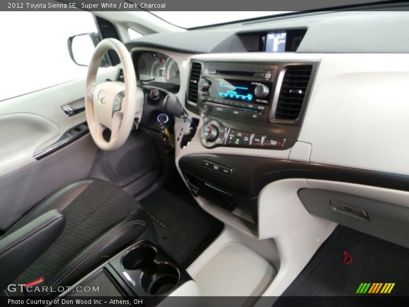 Super White / Dark Charcoal 2012 Toyota Sienna SE