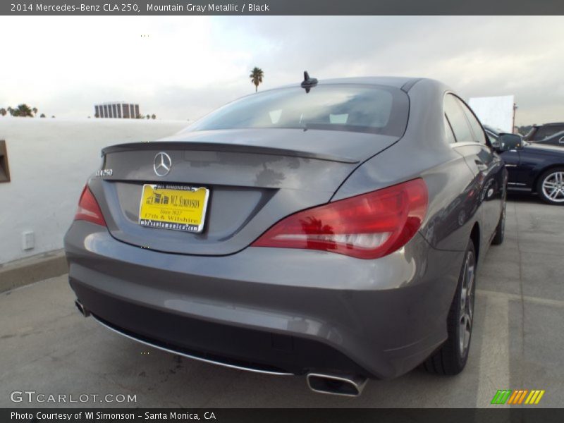 Mountain Gray Metallic / Black 2014 Mercedes-Benz CLA 250