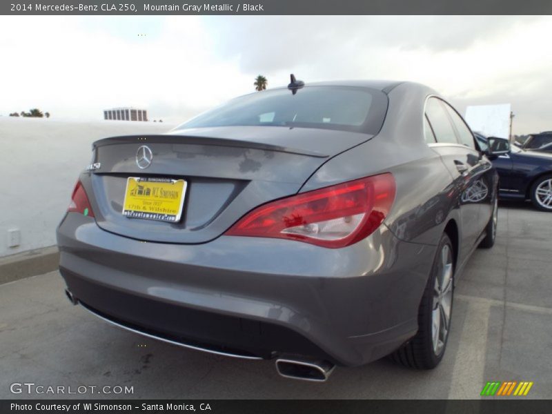 Mountain Gray Metallic / Black 2014 Mercedes-Benz CLA 250