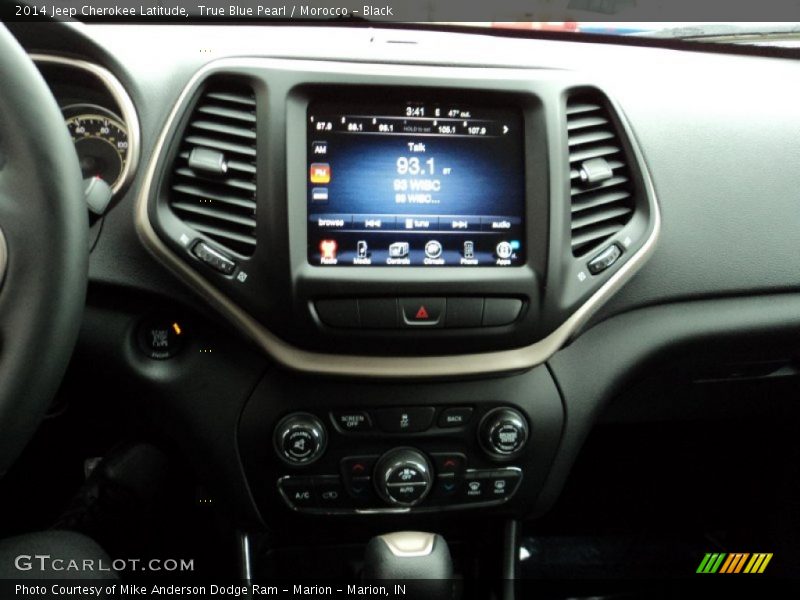 Controls of 2014 Cherokee Latitude