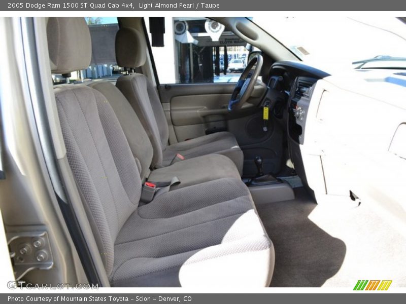 Light Almond Pearl / Taupe 2005 Dodge Ram 1500 ST Quad Cab 4x4