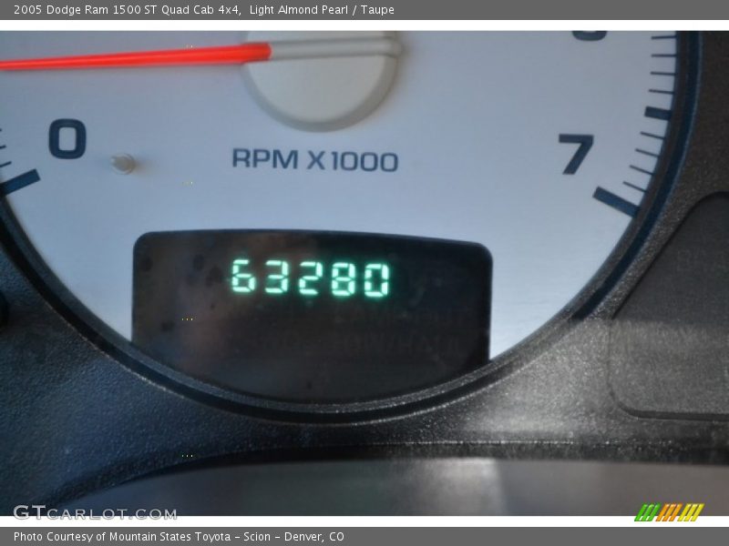Light Almond Pearl / Taupe 2005 Dodge Ram 1500 ST Quad Cab 4x4
